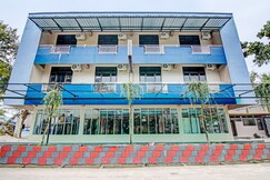 Hotel O Penginapan Thoybah Syariah Near Pondok Pesantren UMAR BIN KHATAB km 9 garuda sakti