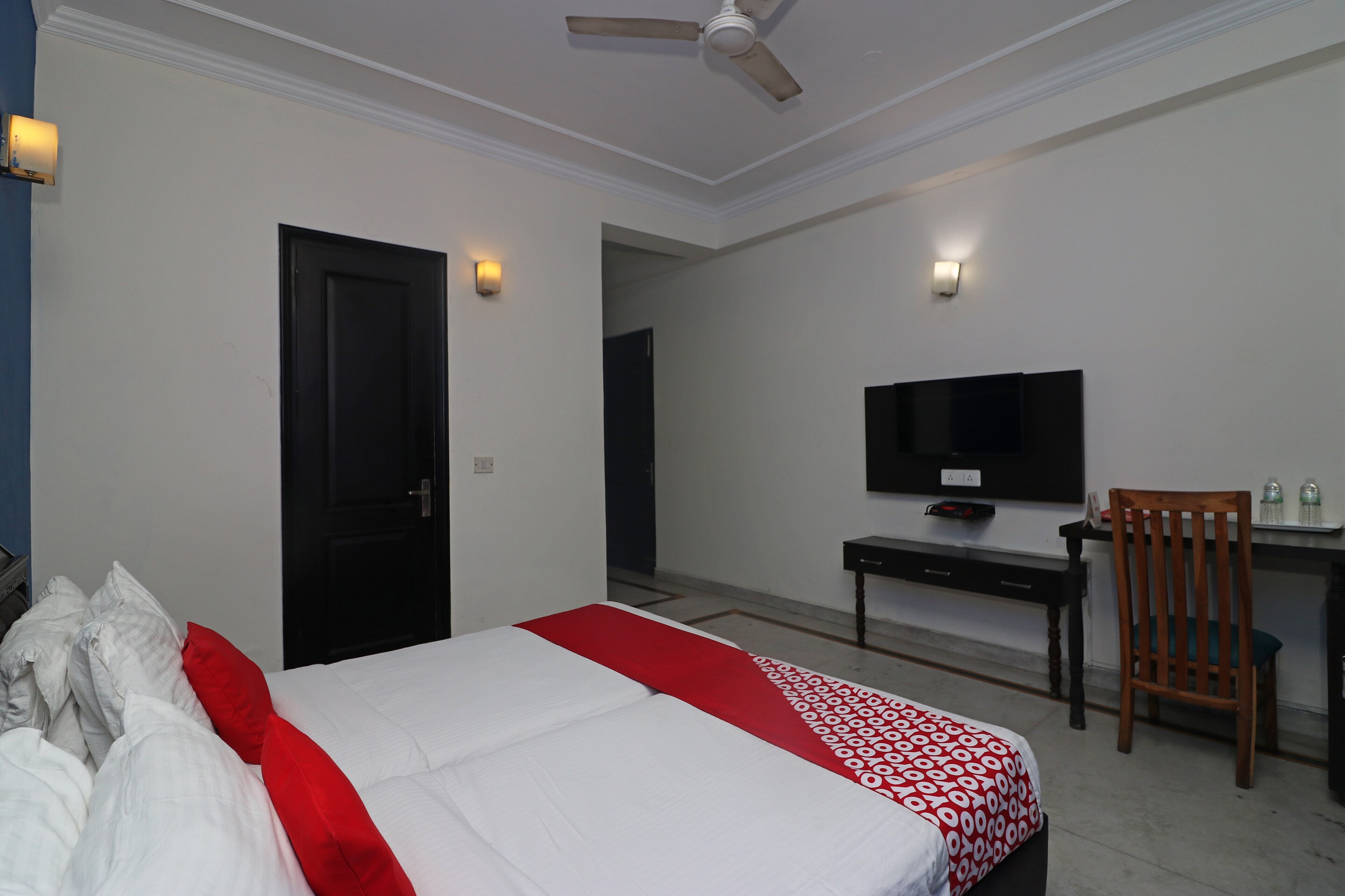 Hotel O Sai Hotel - Tap to explore photos