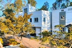 Sahana Cottages | Room & Guided Treks