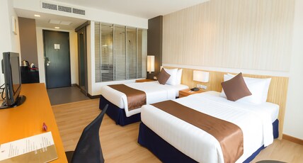 Amaranth Suvarnabhumi Hotel - Free Suvarnabhumi Airport Shuttle Room Type - Deluxe Twin Room with Balcony
