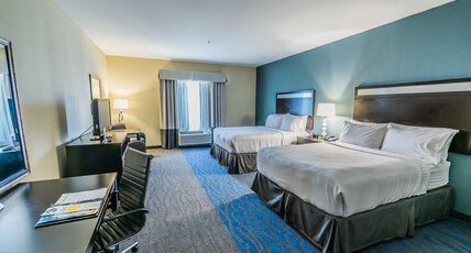 Holiday Inn Houston Webster, an IHG Hotel Room Type - 2 Queen Beds Standard