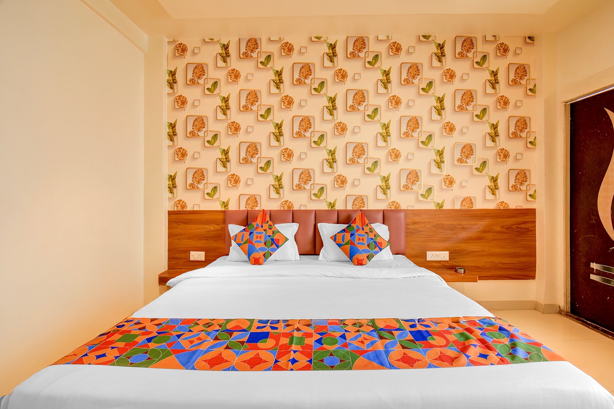 FabHotel Relax Inn Executive - Tap to explore photos