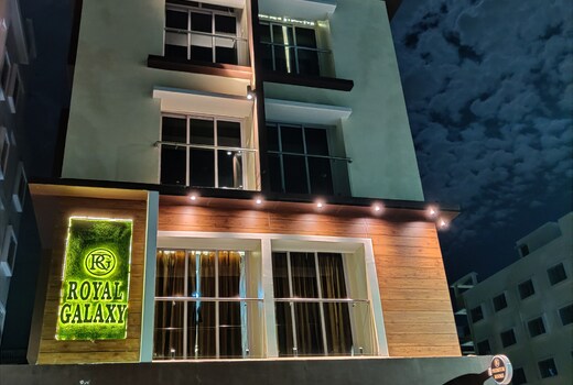 Royal Galaxy - Unit of Grand Luxury and Lifestyle