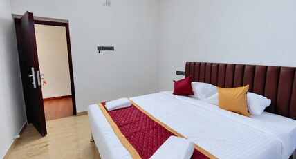 Raj Bavan Resort Room Type - Deluxe Room 1