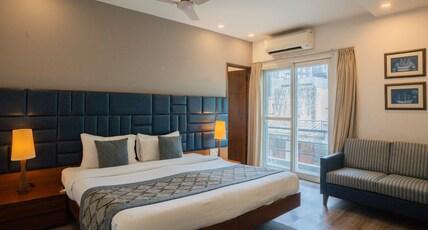 Ahuja Residency, Dlf Phase II Room Type - Executive Room