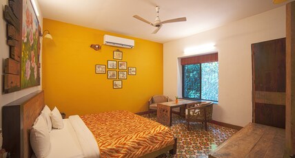 Tathastu Pench Room Type - Luxury Villa Room With Separate Shared Living Room and Dinning Space