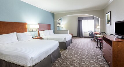 Holiday Inn Express Hotel & Suites Lake Charles Room Type - 2 Queen Suite Sofa Bed