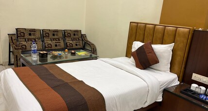 Hotel Krishna Palace Room Type - Super Deluxe