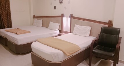 TEMPLE CITY LAKE INN Room Type - Delux Triple Room