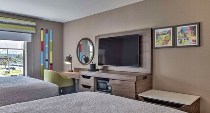 Hampton Inn & Suites Keene Room Type - 2QN MOB HEARING ACC TUB NS