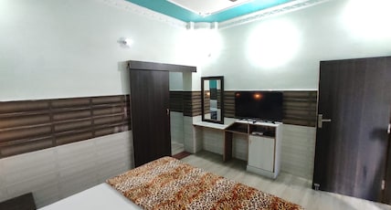 Hotel Vijay (Vijay Niketan) Room Type - Family Room Hotel Vijay (Vijay Niketan) Room Type - Family Room