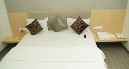 Hotel bajaj residency Room Type - Deluxe Suite Room