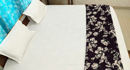 Hotel BK Room Type - Deluxe double bed 4