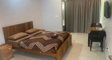 Eirlys Room Type - Deluxe Double Room with Balcony