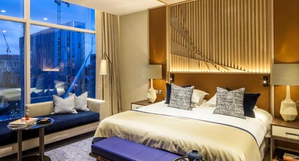 The Lowry Hotel Room Type - Junior Suite with One King Bed