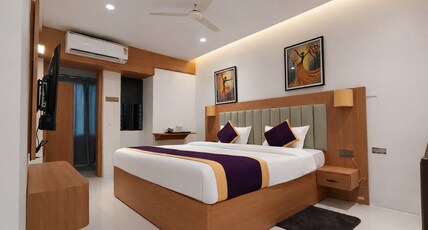 Hotel Dharampeth Room Type - Deluxe AC Room