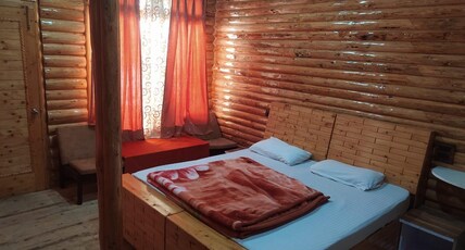 Trekker's Nest Riverside Resort Room Type - Hindkush : Premium Room