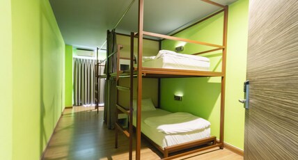 Siamaze Hostel Room Type - 4-Bed MIxed Dormitory Room