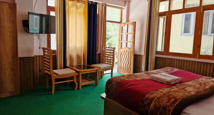 Apple Villa Manali Room Type - Ridge room 2