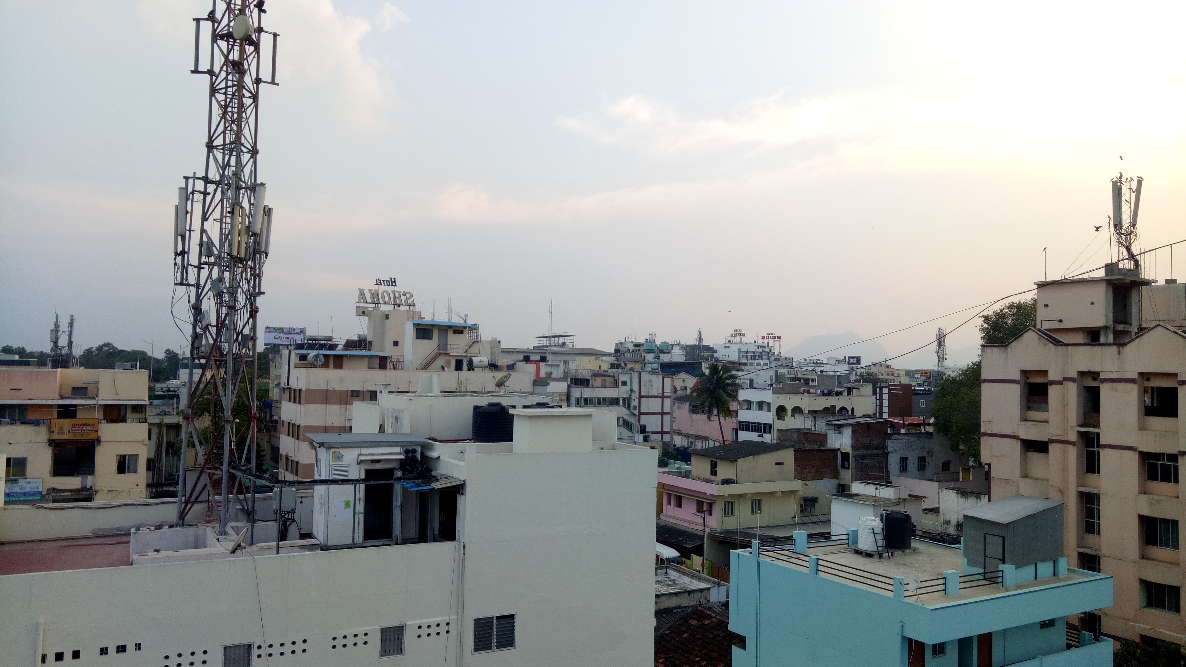 Hotel Royal Park - Tap to explore photos