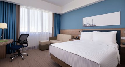 Hampton by Hilton Astana Triumphal Arch Room Type - QUEEN FAMILY ROOM