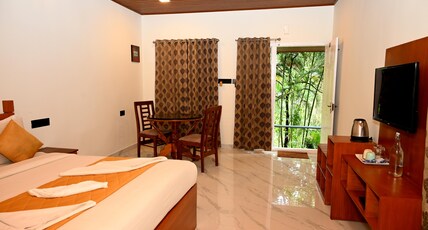 Spring Muunnar Room Type - Deluxe Room