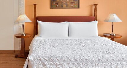 Le Meridien Jaipur Resort and Spa Room Type - Deluxe King with Bathtub