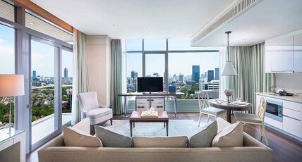 Oriental Residence Room Type - One Bedroom Suite Corner Oriental Residence Room Type - One Bedroom Suite Corner