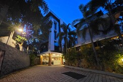 Opalo Kailas Kovalam