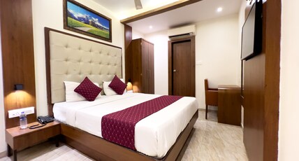 Gateway Star Hotel Near International Airport Room Type - Deluxe Double Room Gateway Star Hotel Near International Airport Room Type - Deluxe Double Room