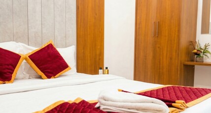 Hillway Resort Room Type - 1 Bedroom Suite with Balcony and Garden View