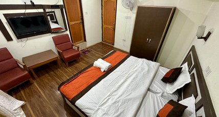 Hotel Zero Miles Kargil Room Type - Bedroom 9