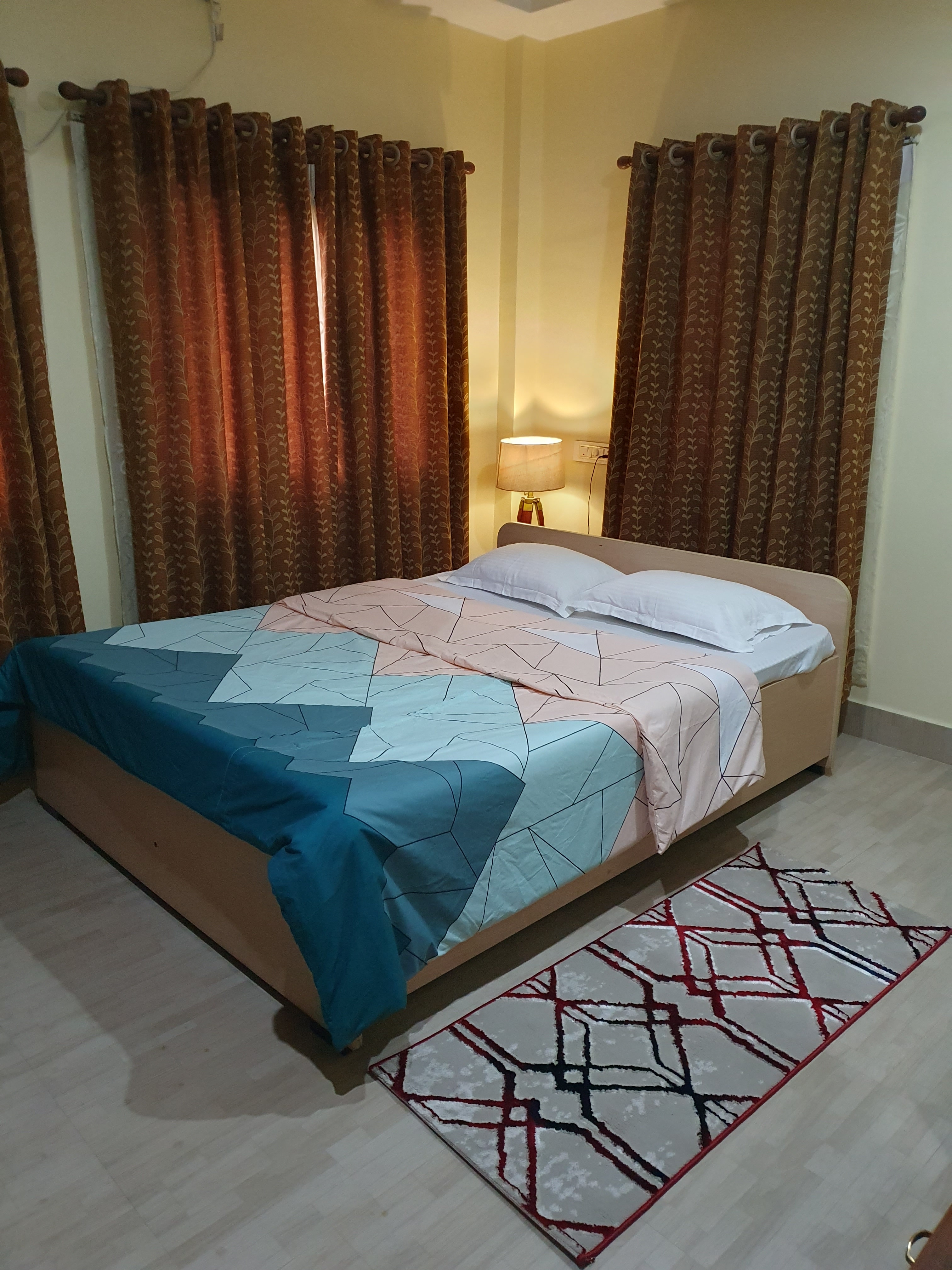Luxurious 2BHK Apartment in Central Guwahati - Tap to explore photos