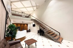 Address of Hotel Kesharinandan