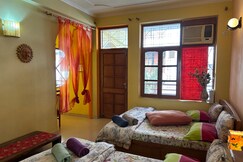 Ganga Vatika | A Boutique Stay
