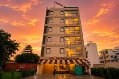 Hotel Sanobar