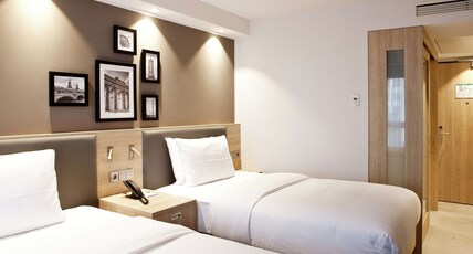 Hampton by Hilton Berlin City East Side Gallery Room Type - TWIN ROOM