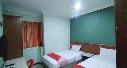 Hotel O Century Inn Room Type - Standard Twin