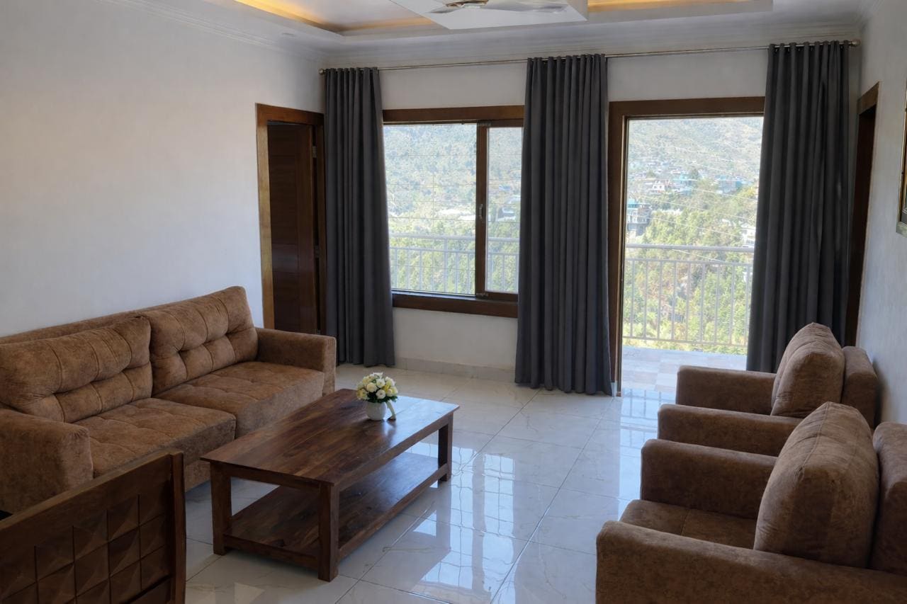 The Hill Crest Manor Mussoorie - Tap to explore photos