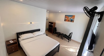 Auracrest Haven A-Frame Cottages and Rooms Room Type - Deluxe Room