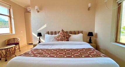 Golden Healing Journeys -Luxe Apartments Room Type - Mainka-4BHK