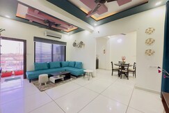 Home Escape 2BHK Casa Near Mahakal - City Centre