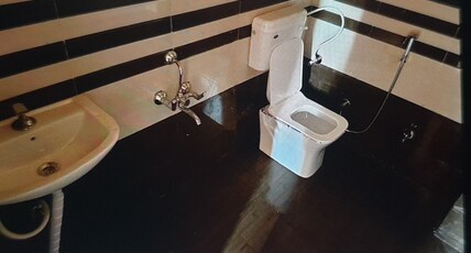 Hotel Royal Arpa Inn Room Type - DELUXE AC