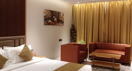 GALAXY HOTEL Room Type - Executive Room