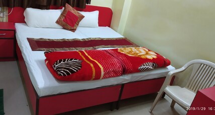 K. Shree Guest House Room Type - DELUXE DOUBLE BED NON AC ROOM