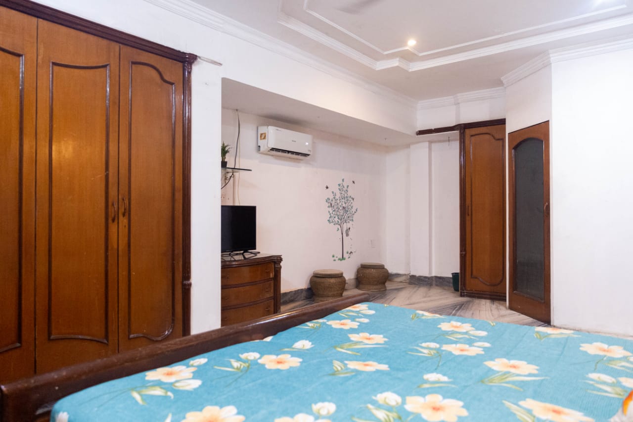 Kalyan s Homestay - Tap to explore photos