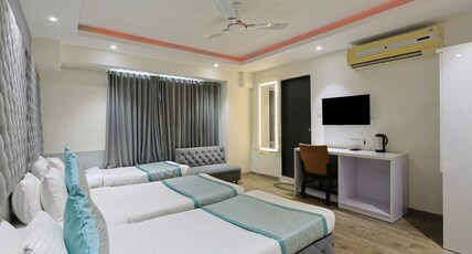 Hotel Venue Inn Room Type - Triple Deluxe Room