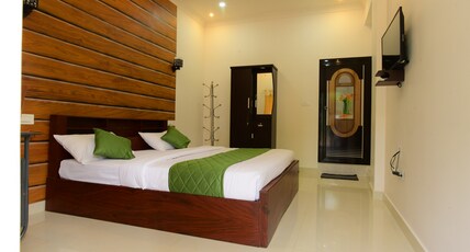 Annus Homestay  Ramakkalmedu Room Type - Family Large Executive Room