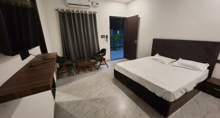 THE LAGOON Room Type - Deluxe Room