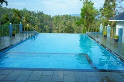 Vythiri Retreat Villa | Infinity Pool